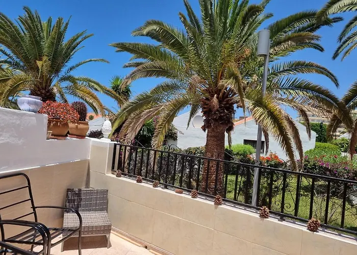 Casa De Palmeras * Адехе