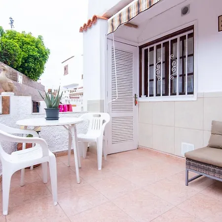 Casa De Palmeras * Адехе